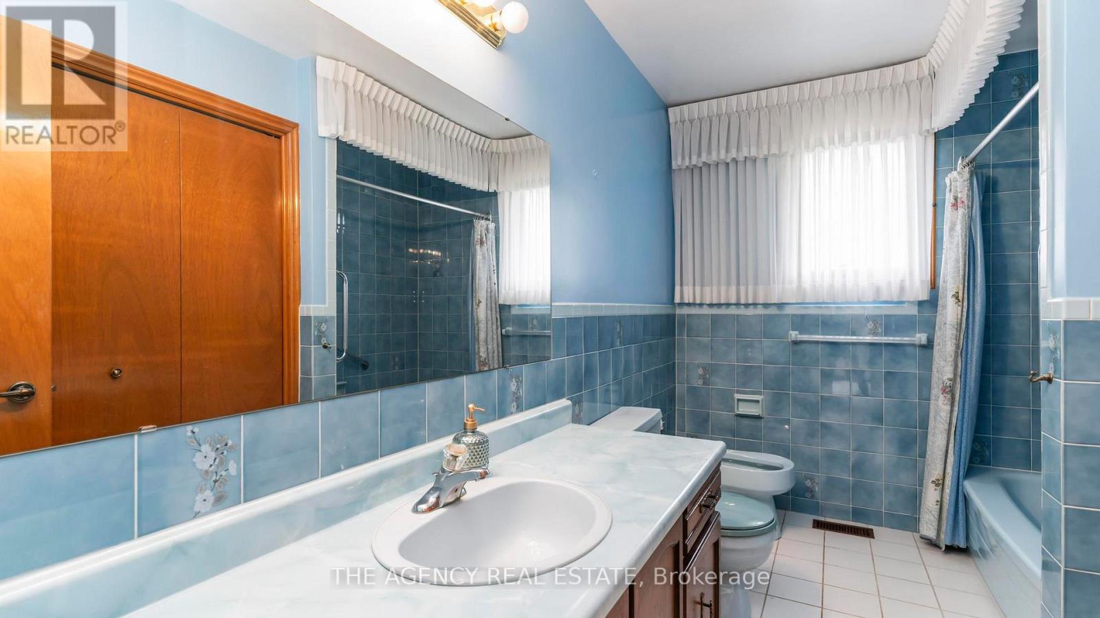 272 WILKINS STREET - 20