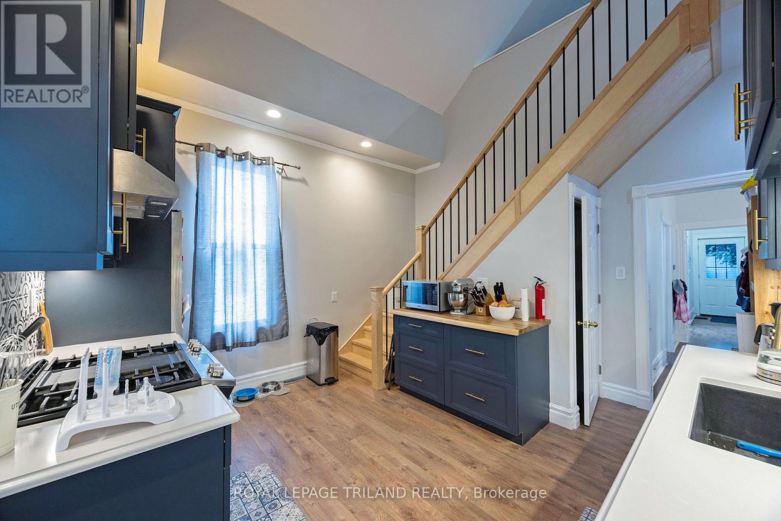 49 DEVONSHIRE PLACE - 15