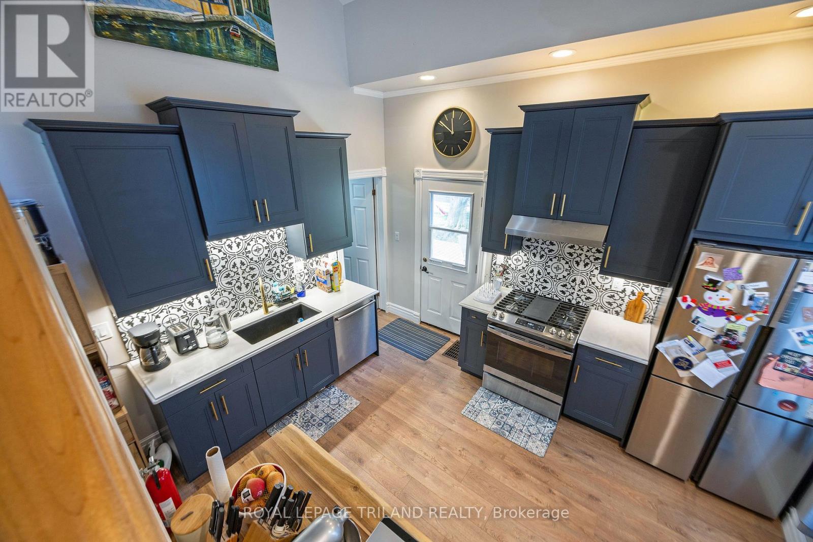 49 DEVONSHIRE PLACE - 19