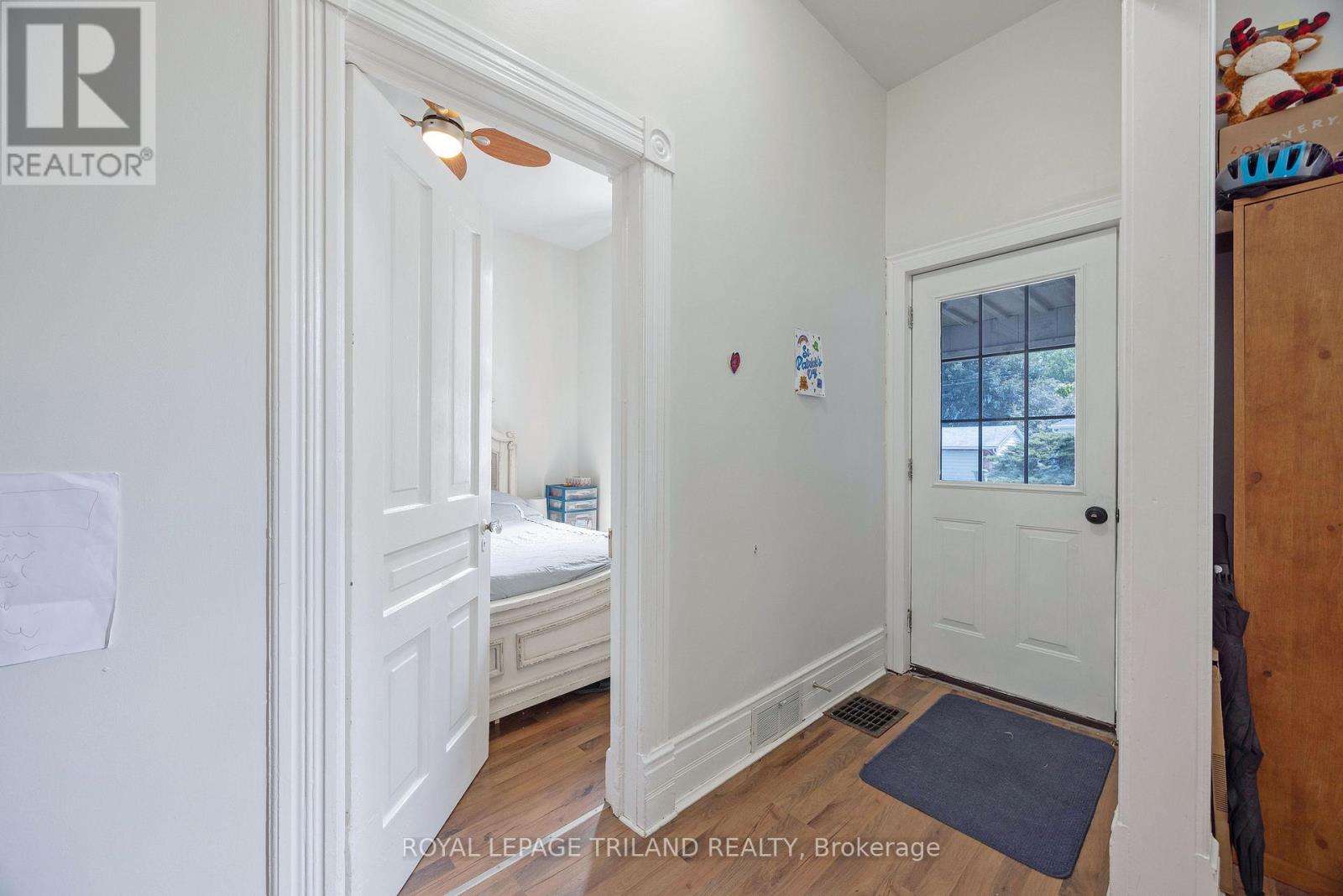 49 DEVONSHIRE PLACE - 21