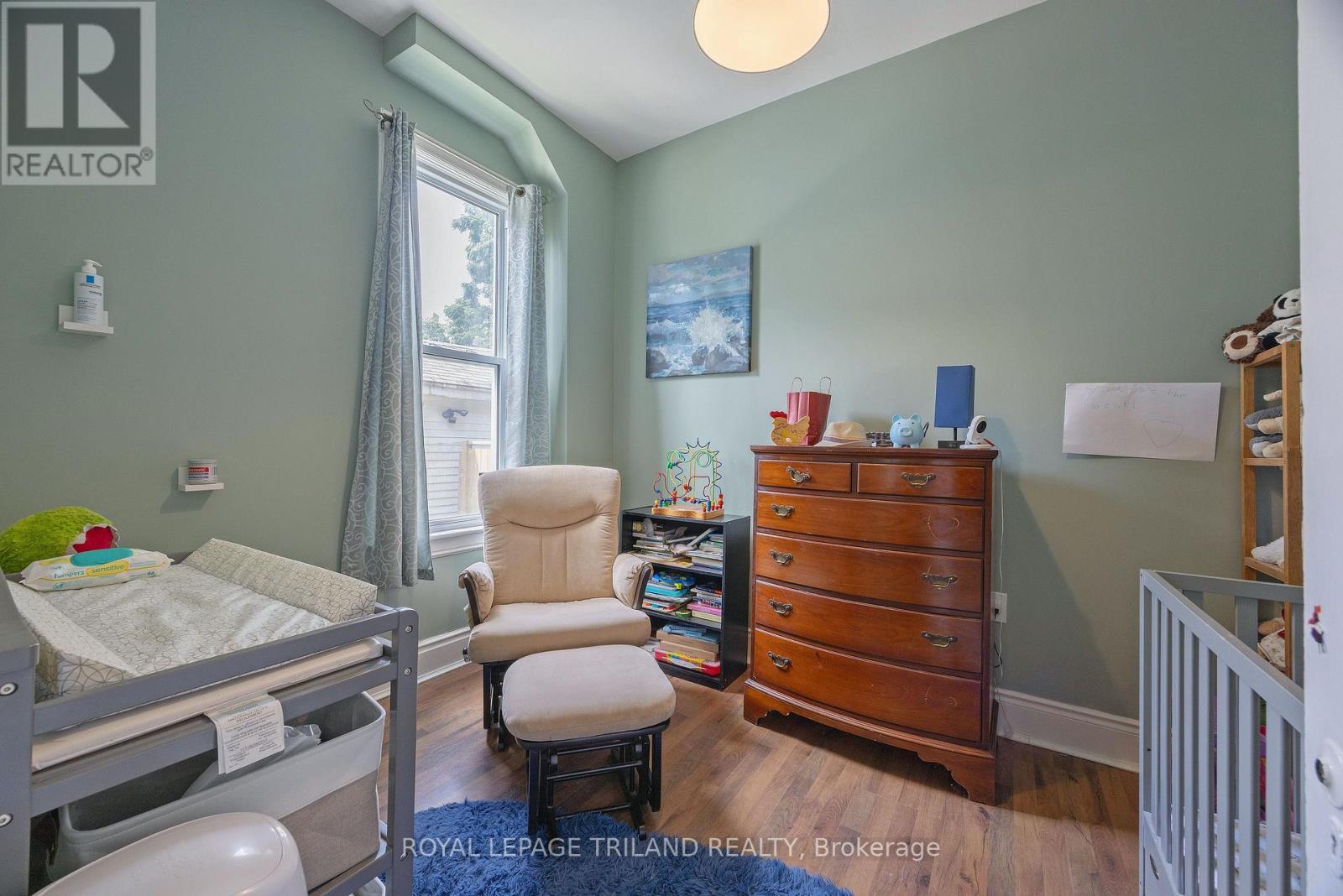 49 DEVONSHIRE PLACE - 26