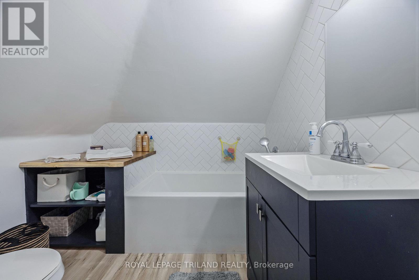 49 DEVONSHIRE PLACE - 30