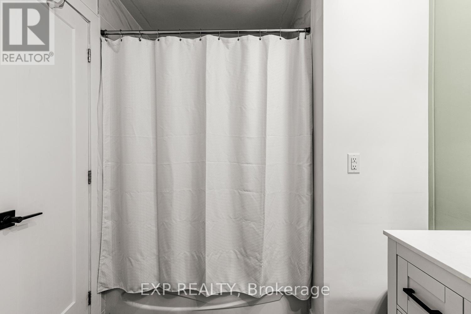 577 DEWAN STREET - 29