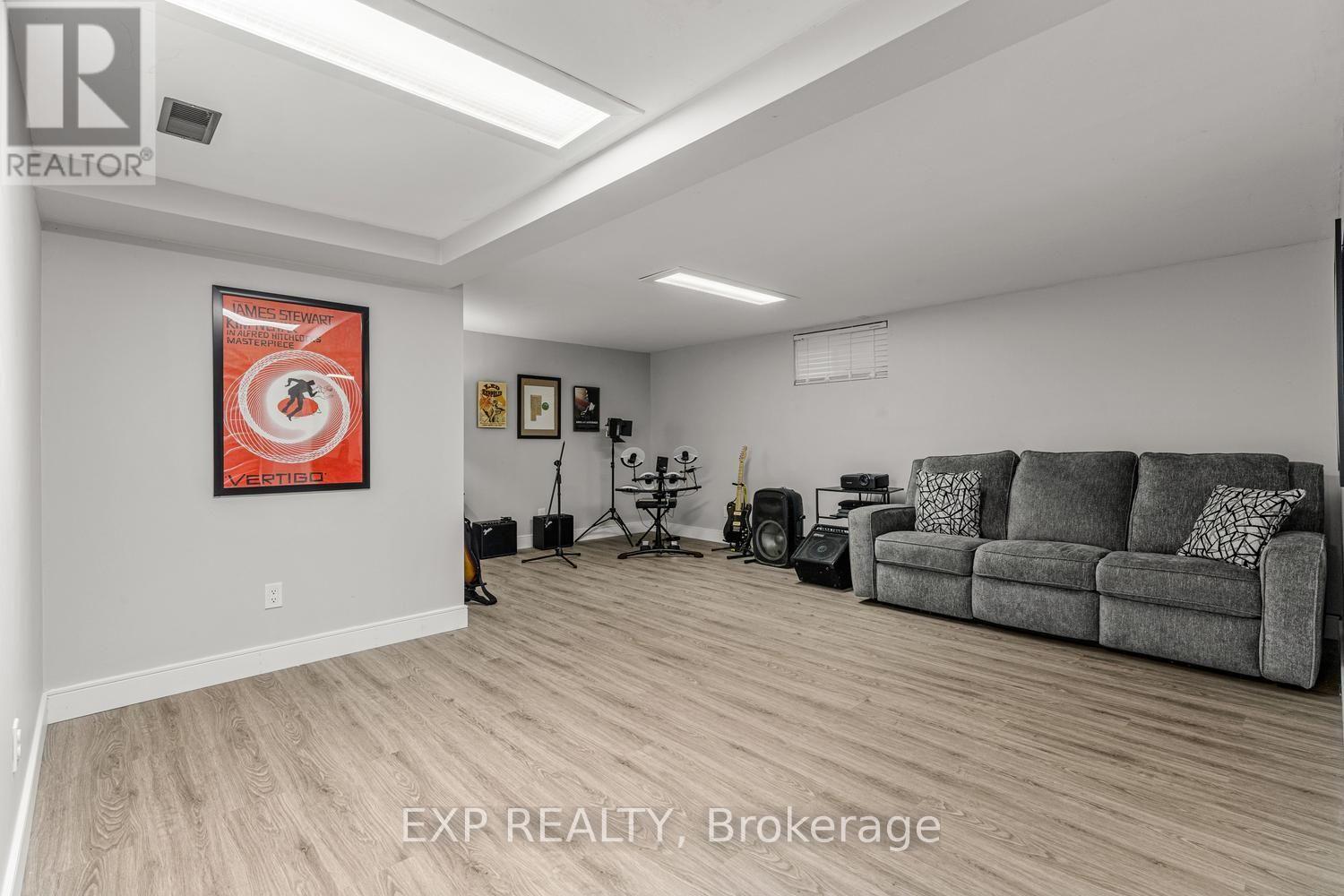 577 DEWAN STREET - 31