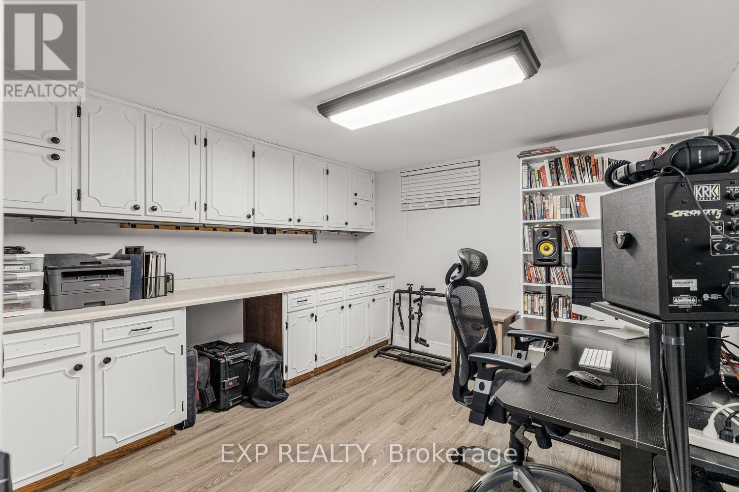 577 DEWAN STREET - 36