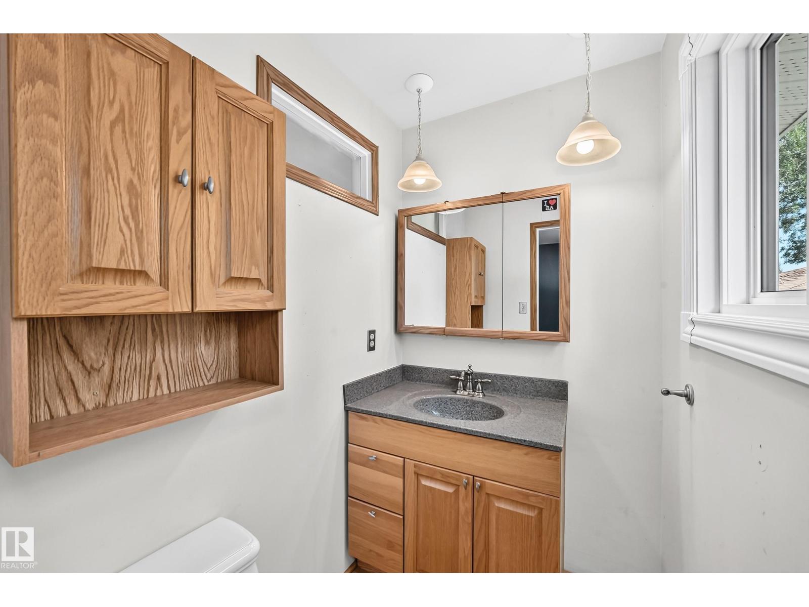 12 GALEN CR — photo 19