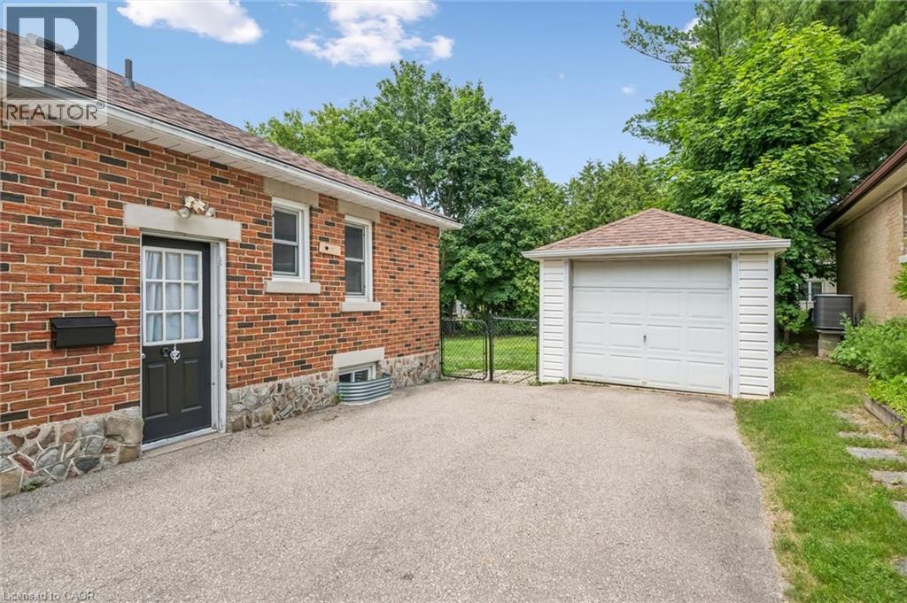 151 HUNGERFORD Road - 36