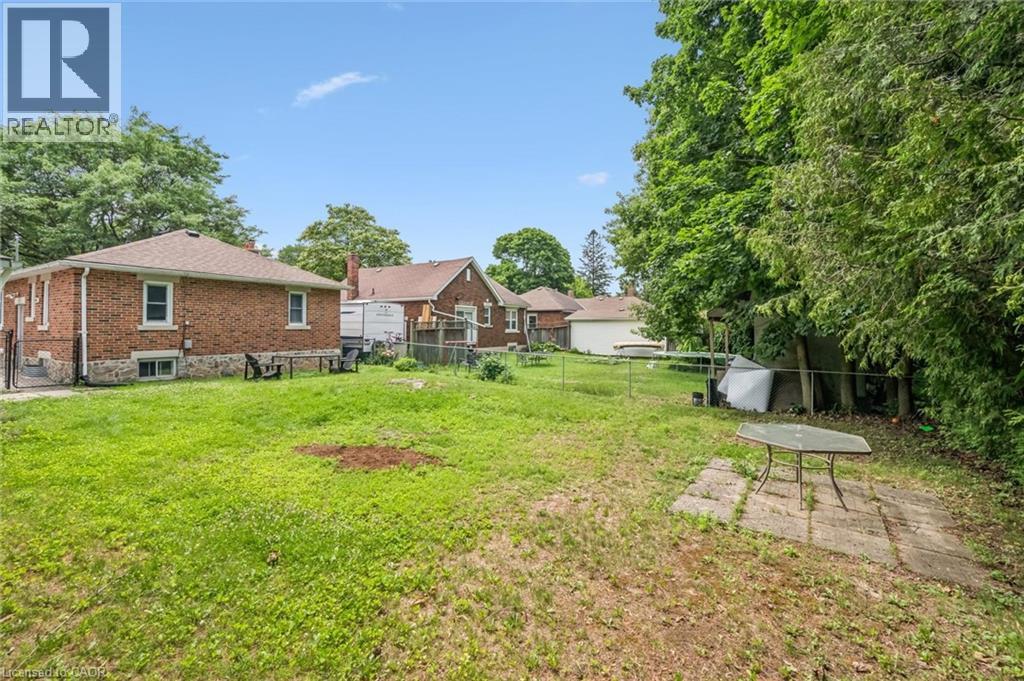 151 HUNGERFORD Road - 39