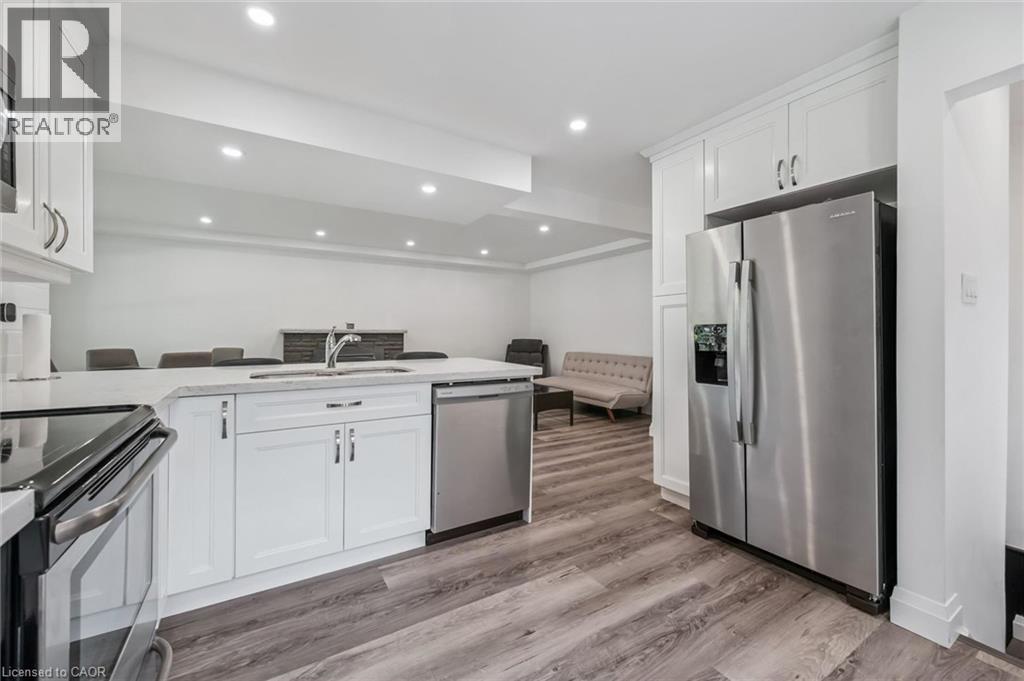 151 HUNGERFORD Road - 11