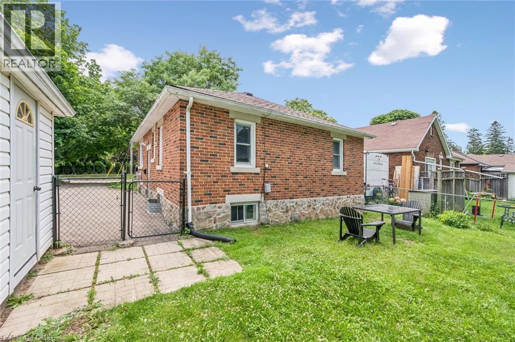 151 HUNGERFORD Road - 37