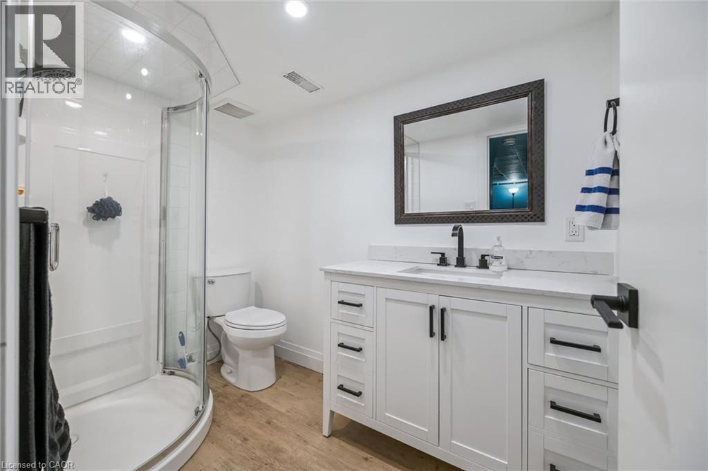 151 HUNGERFORD Road - 33