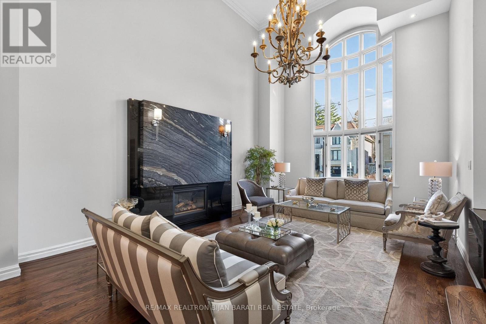 218 HILLCREST AVENUE - 4