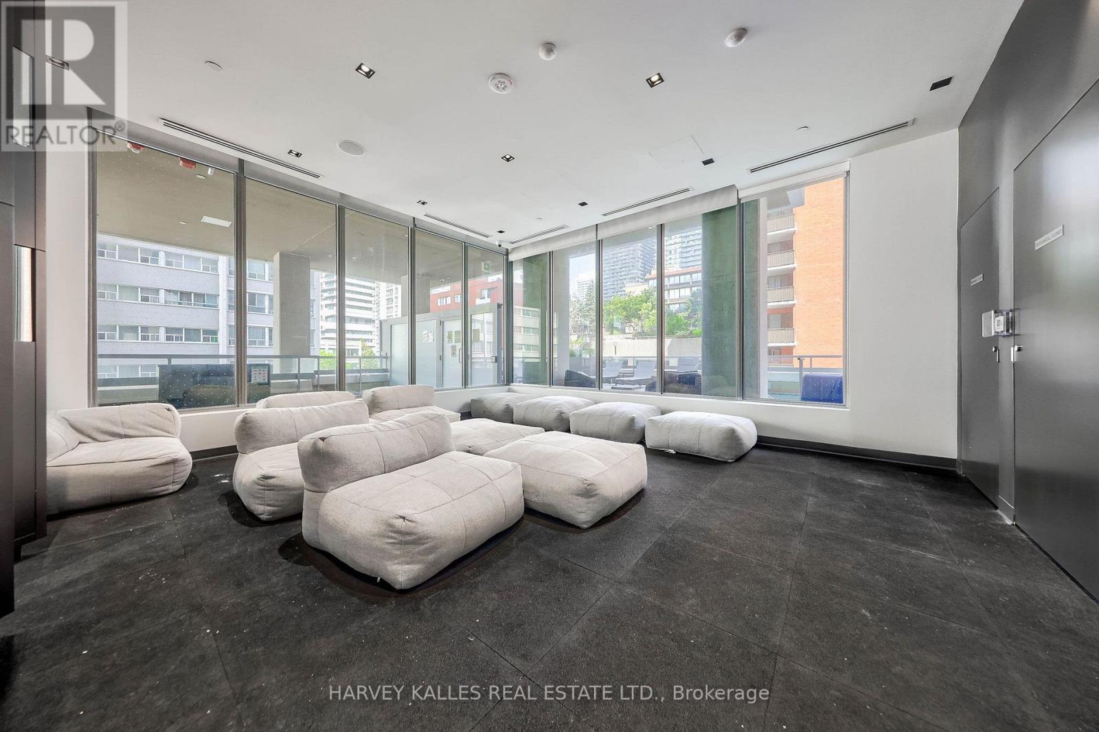 #LPH18 50 DUNFIELD AVENUE - 21