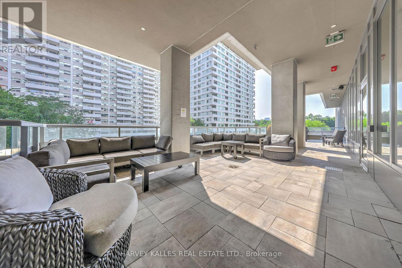 #LPH18 50 DUNFIELD AVENUE - 25