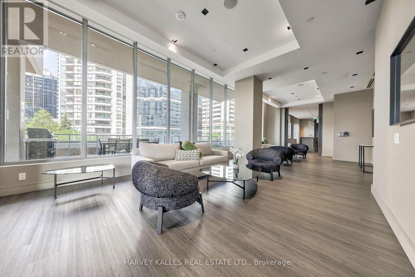 #LPH18 50 DUNFIELD AVENUE - 34