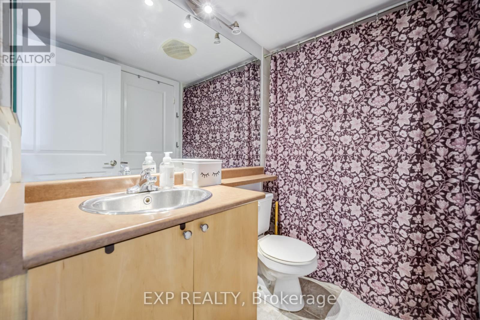 #1606 50 LYNN WILLIAMS STREET - 13