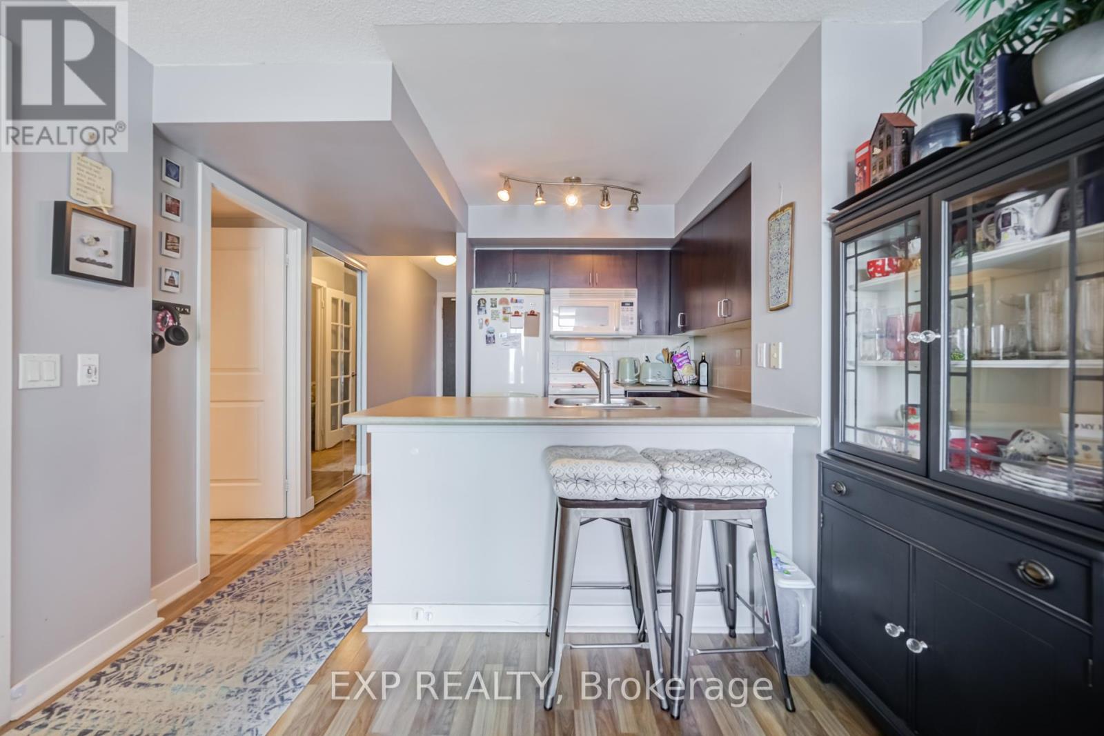#1606 50 LYNN WILLIAMS STREET - 17