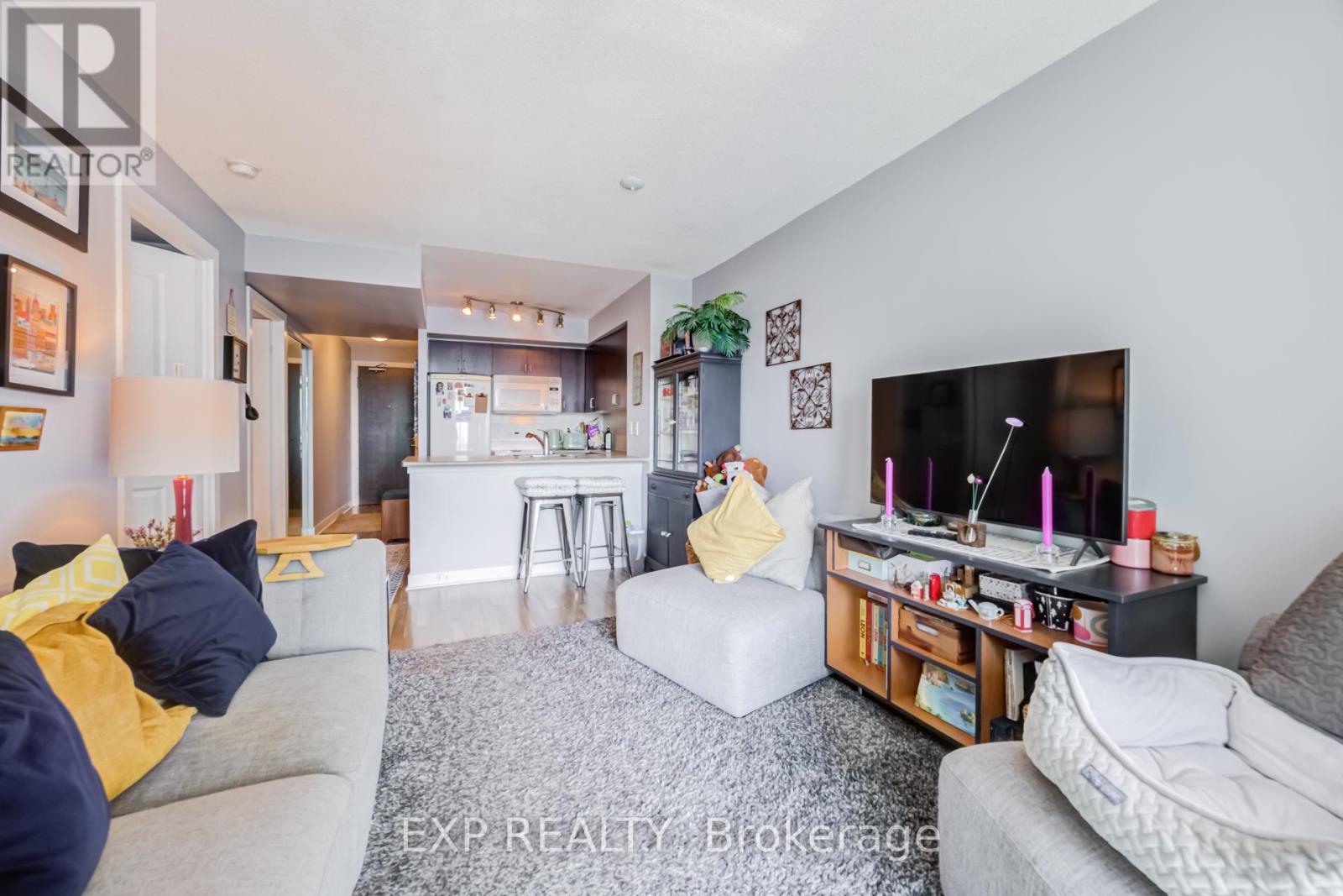 #1606 50 LYNN WILLIAMS STREET - 18