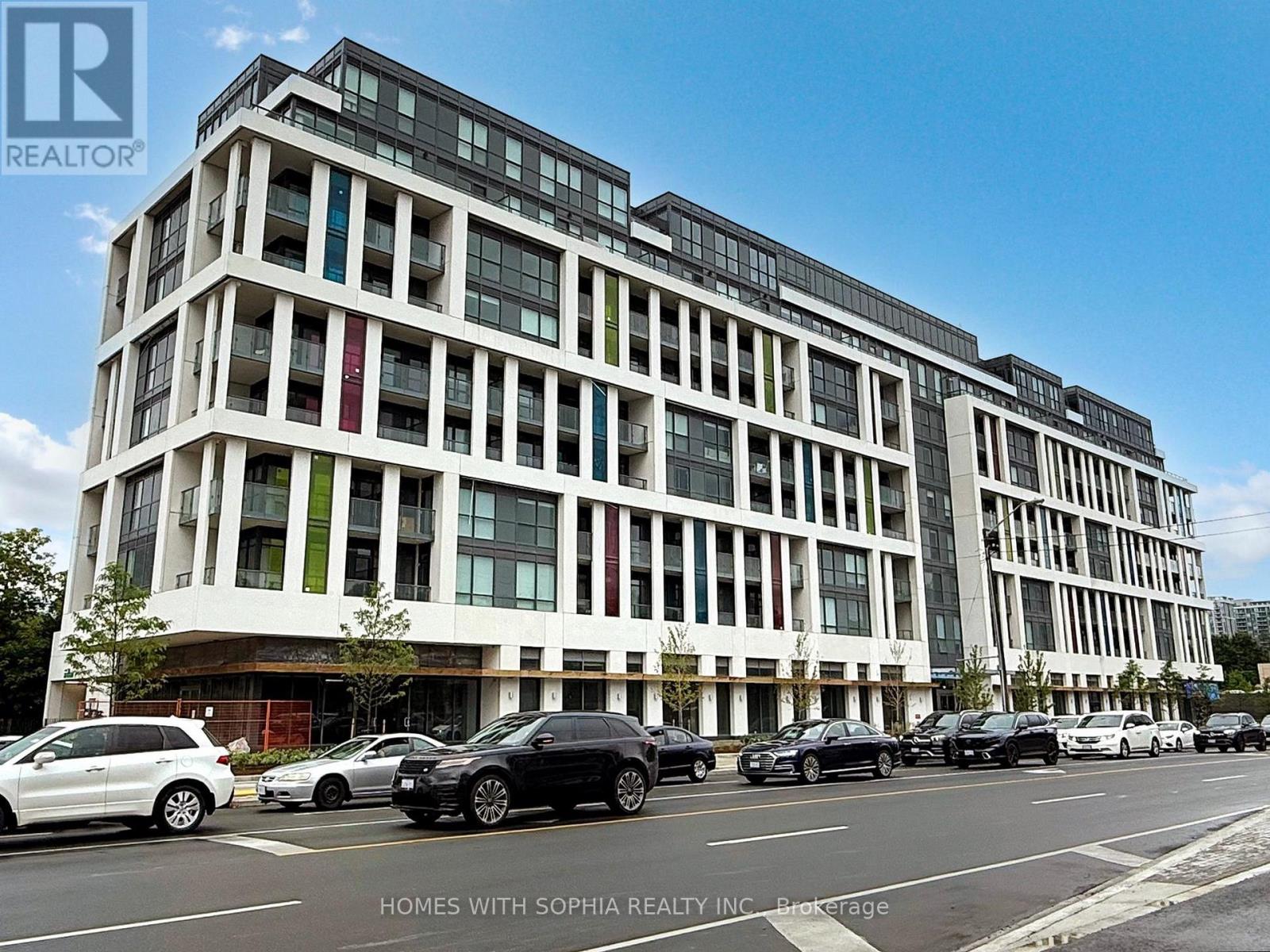 Building 181 Sheppard Ave E