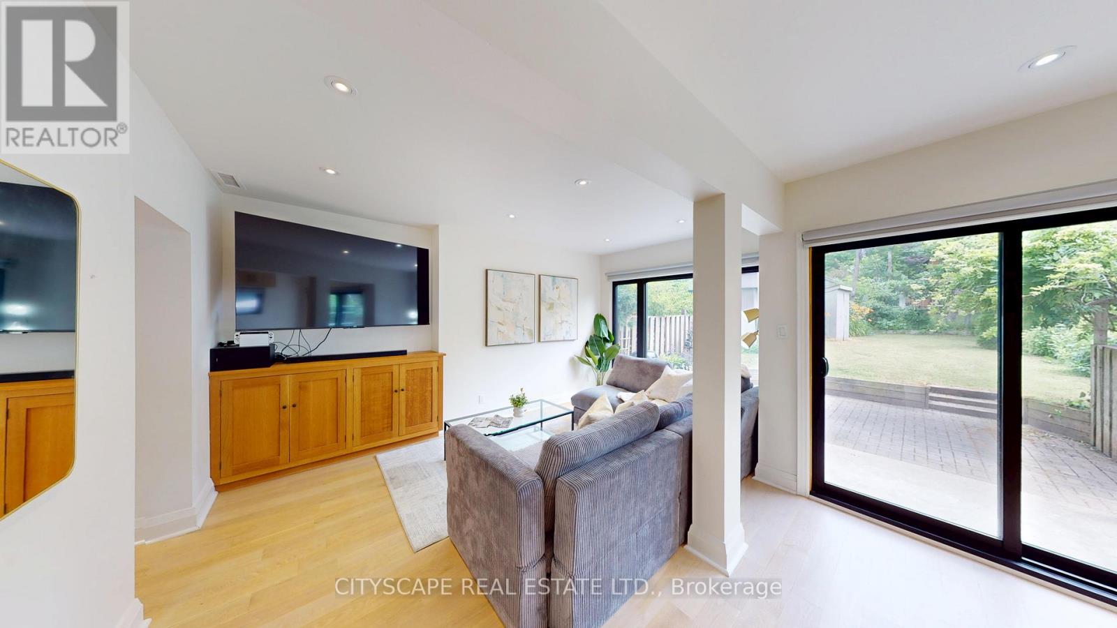 25 OSWALD CRESCENT - 13