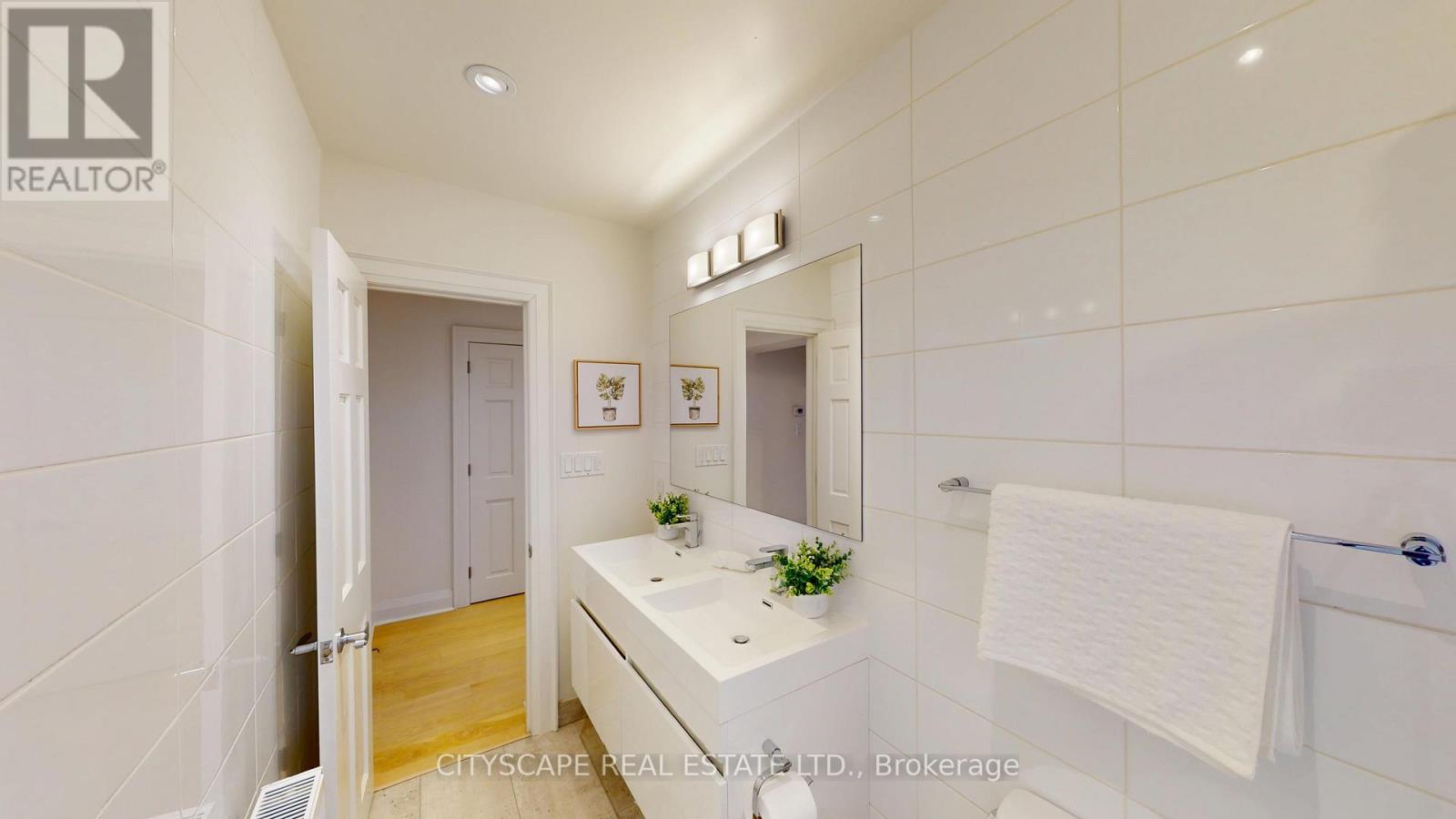 25 OSWALD CRESCENT - 29
