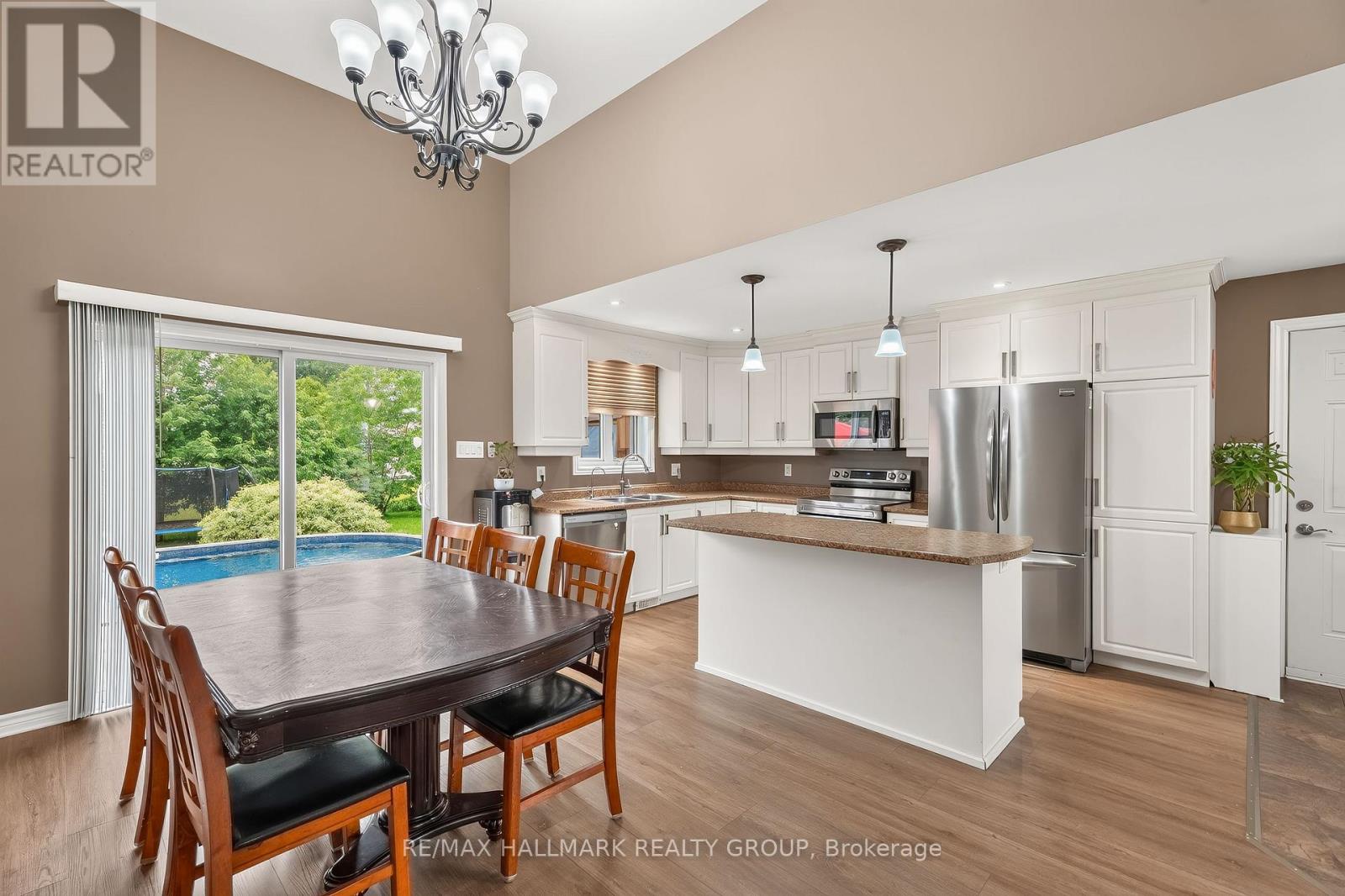 4300 SCHELL STREET - Image 12