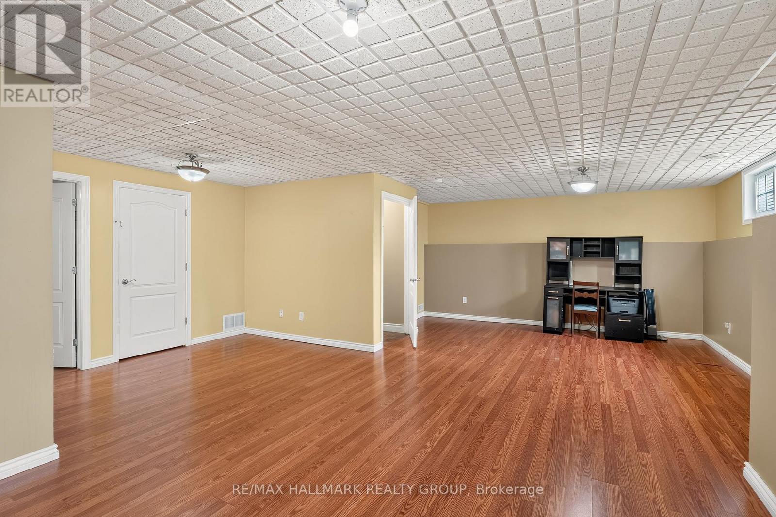 4300 SCHELL STREET - Image 26