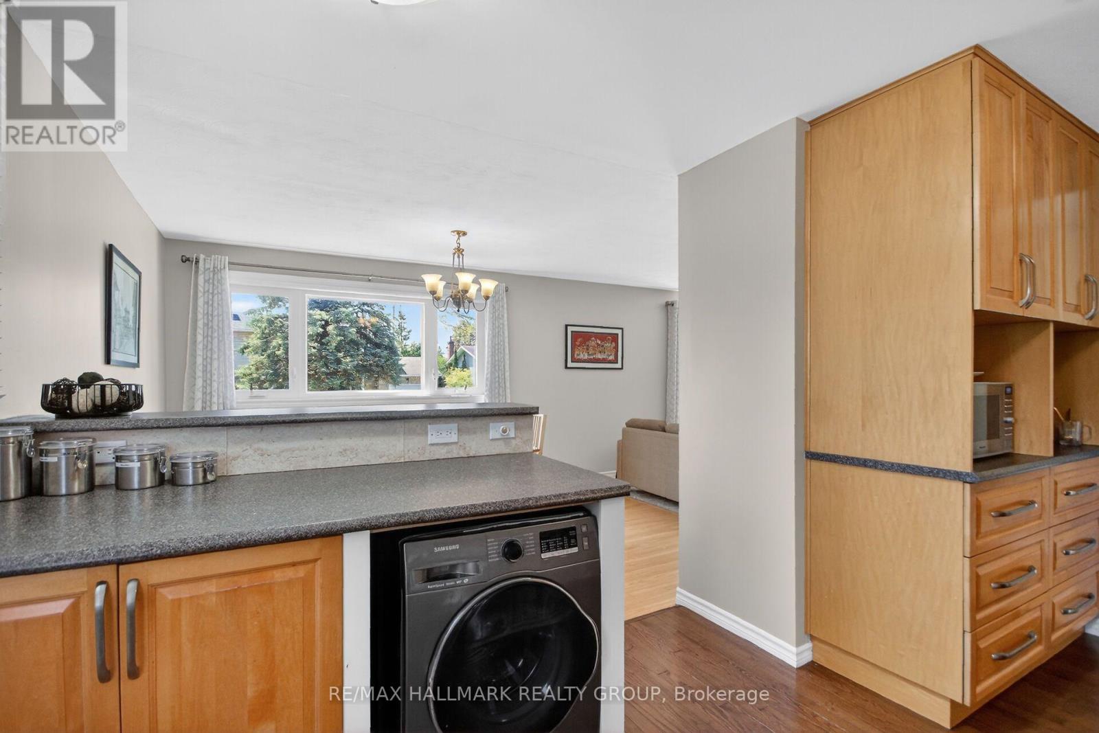 1865 ARIZONA AVENUE, Ottawa. Luxury613. By Peter Sagos - Image 10