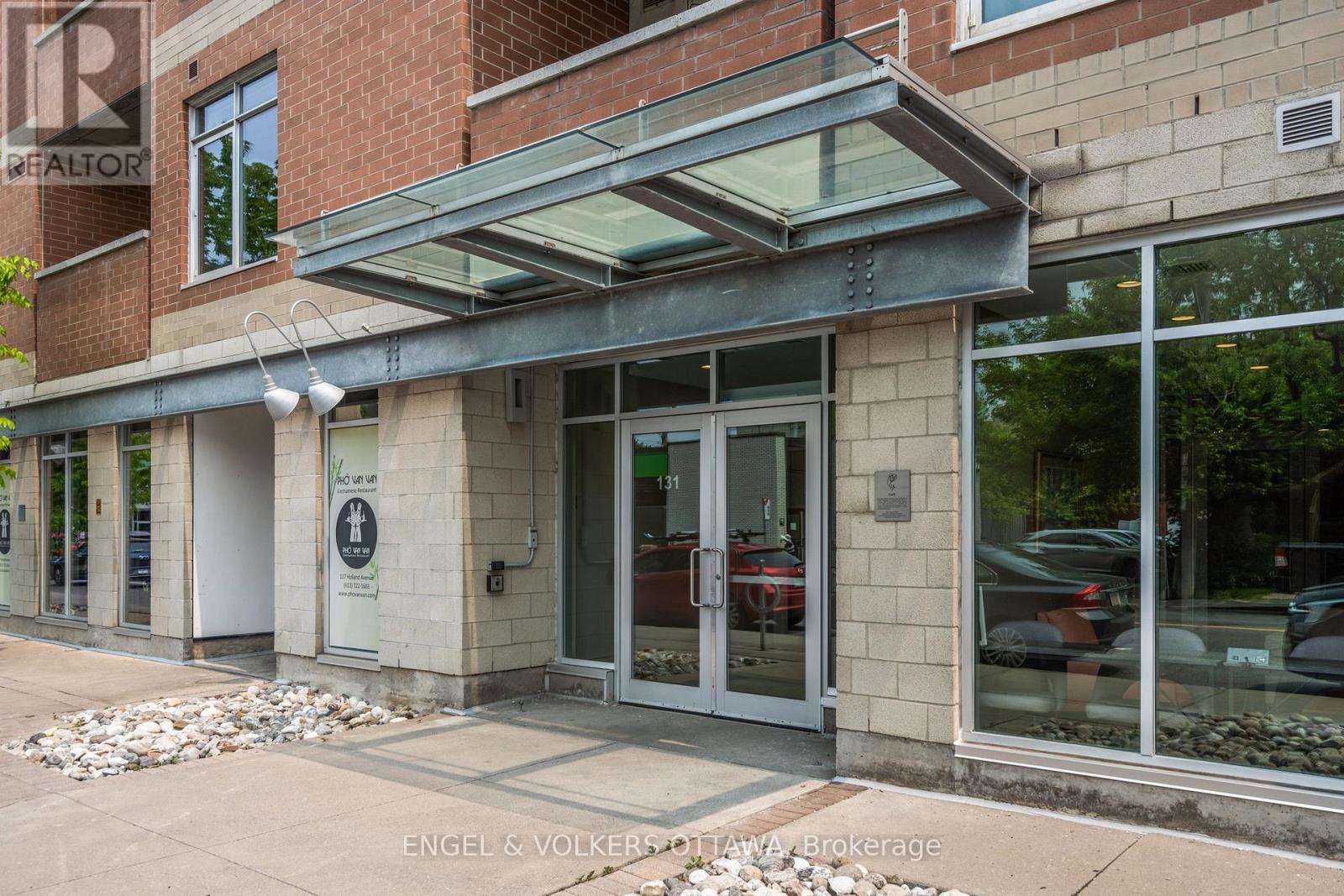 #602 131 HOLLAND AVENUE - 2