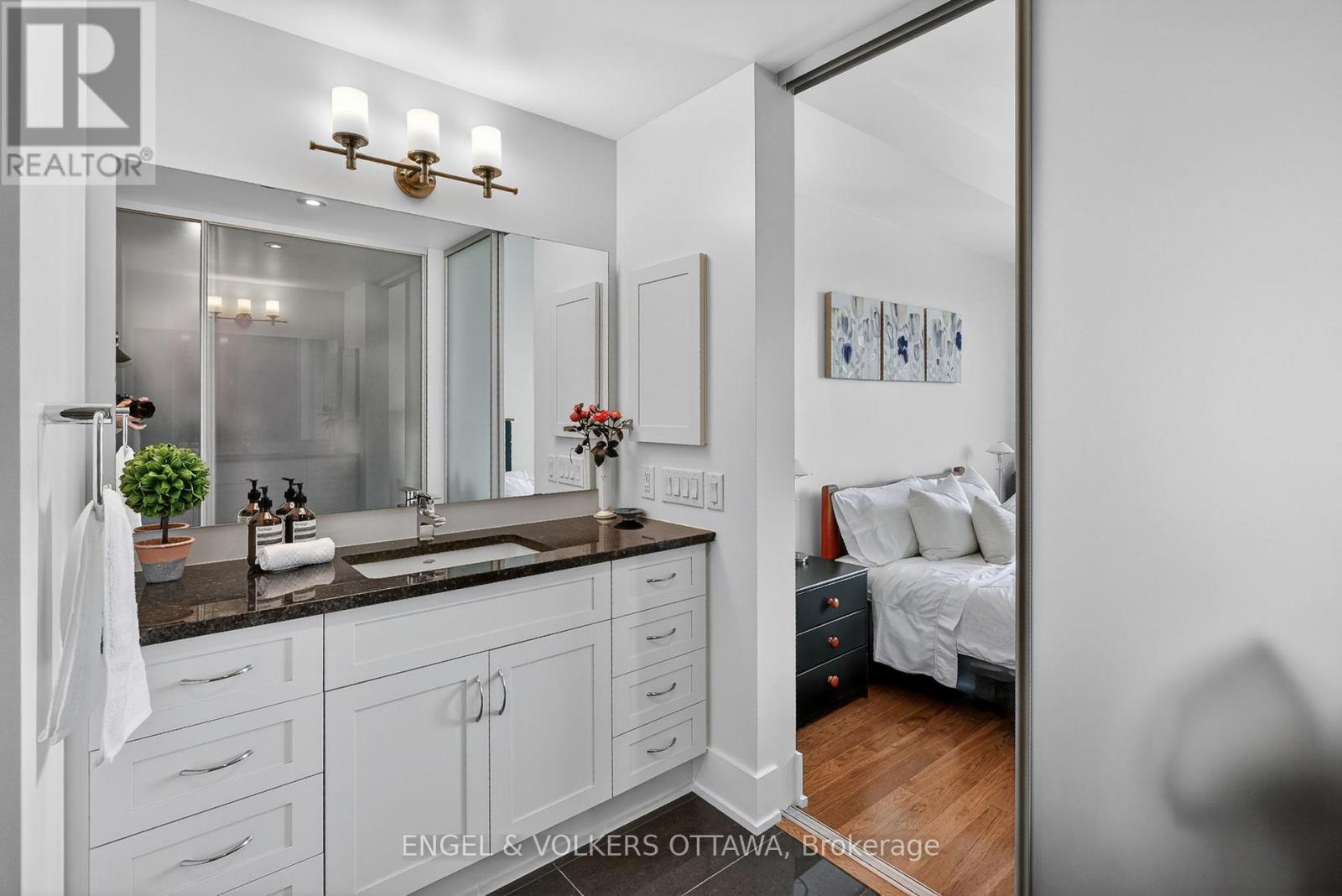 #602 131 HOLLAND AVENUE - 20