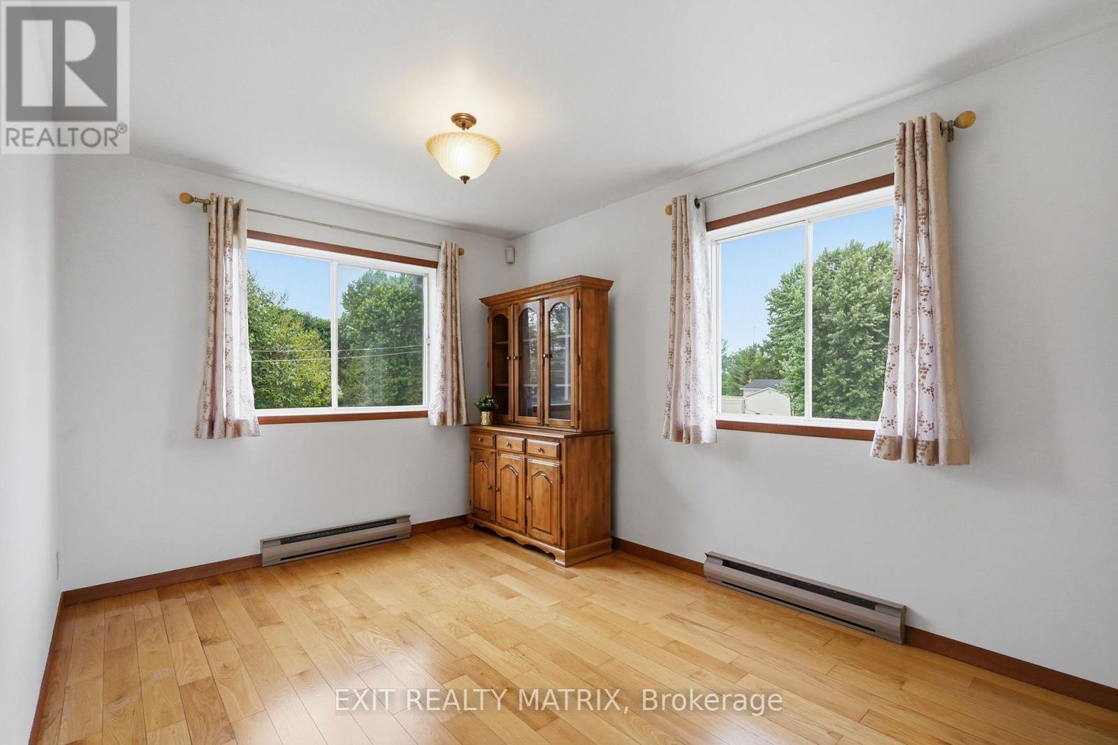18203 KENYON 19 CONCESSION - Image 11