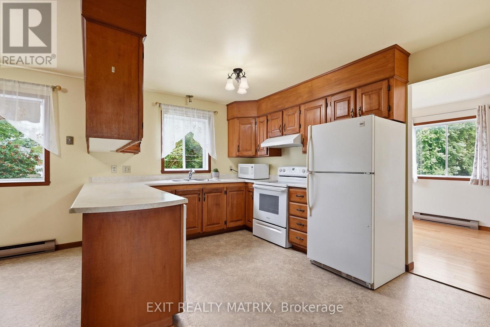 18203 KENYON 19 CONCESSION - Image 15