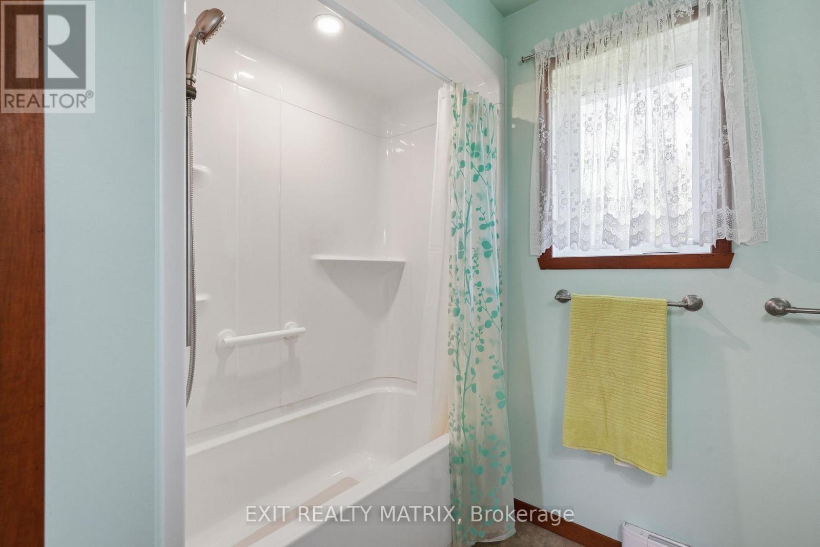 18203 KENYON 19 CONCESSION - Image 29