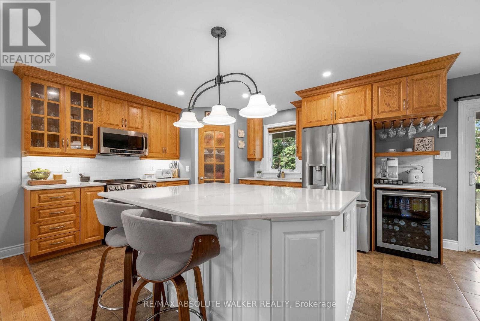 8 SETTLEMENT LANE, Ottawa. Luxury613. By Peter Sagos - Image 11