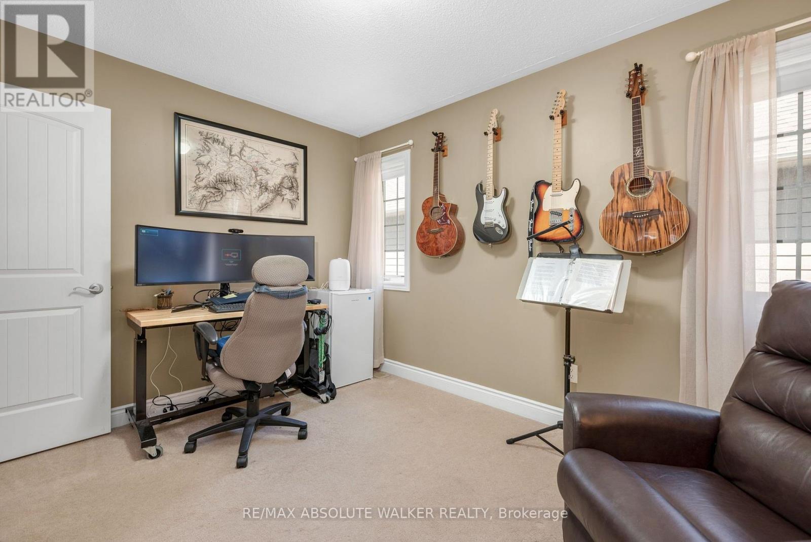 8 SETTLEMENT LANE, Ottawa. Luxury613. By Peter Sagos - Image 20