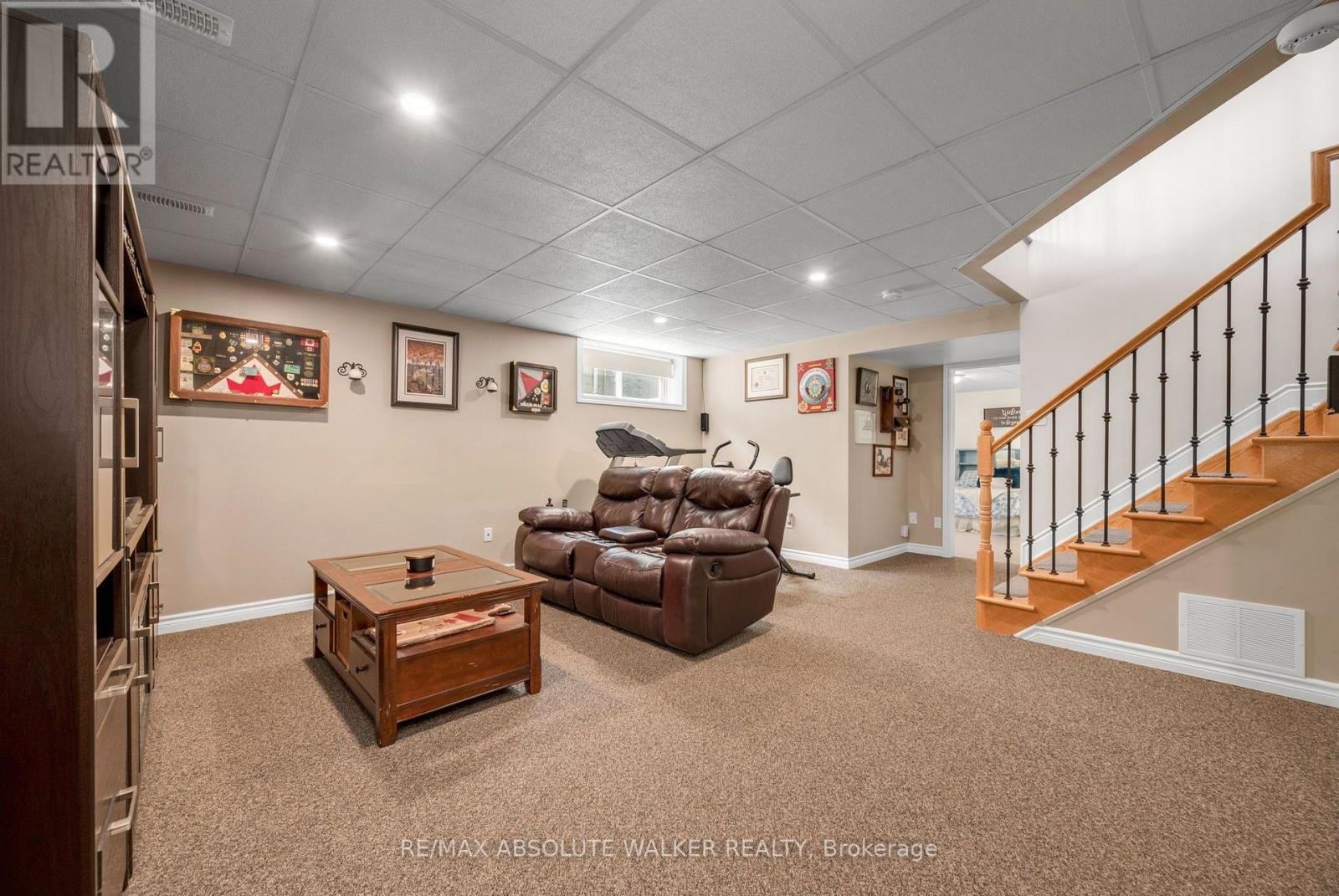 8 SETTLEMENT LANE, Ottawa. Luxury613. By Peter Sagos - Image 26