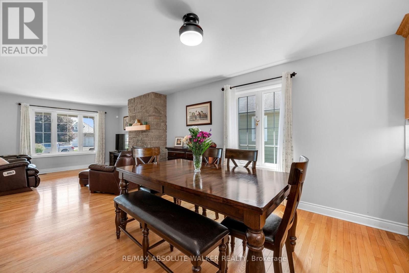 8 SETTLEMENT LANE, Ottawa. Luxury613. By Peter Sagos - Image 7