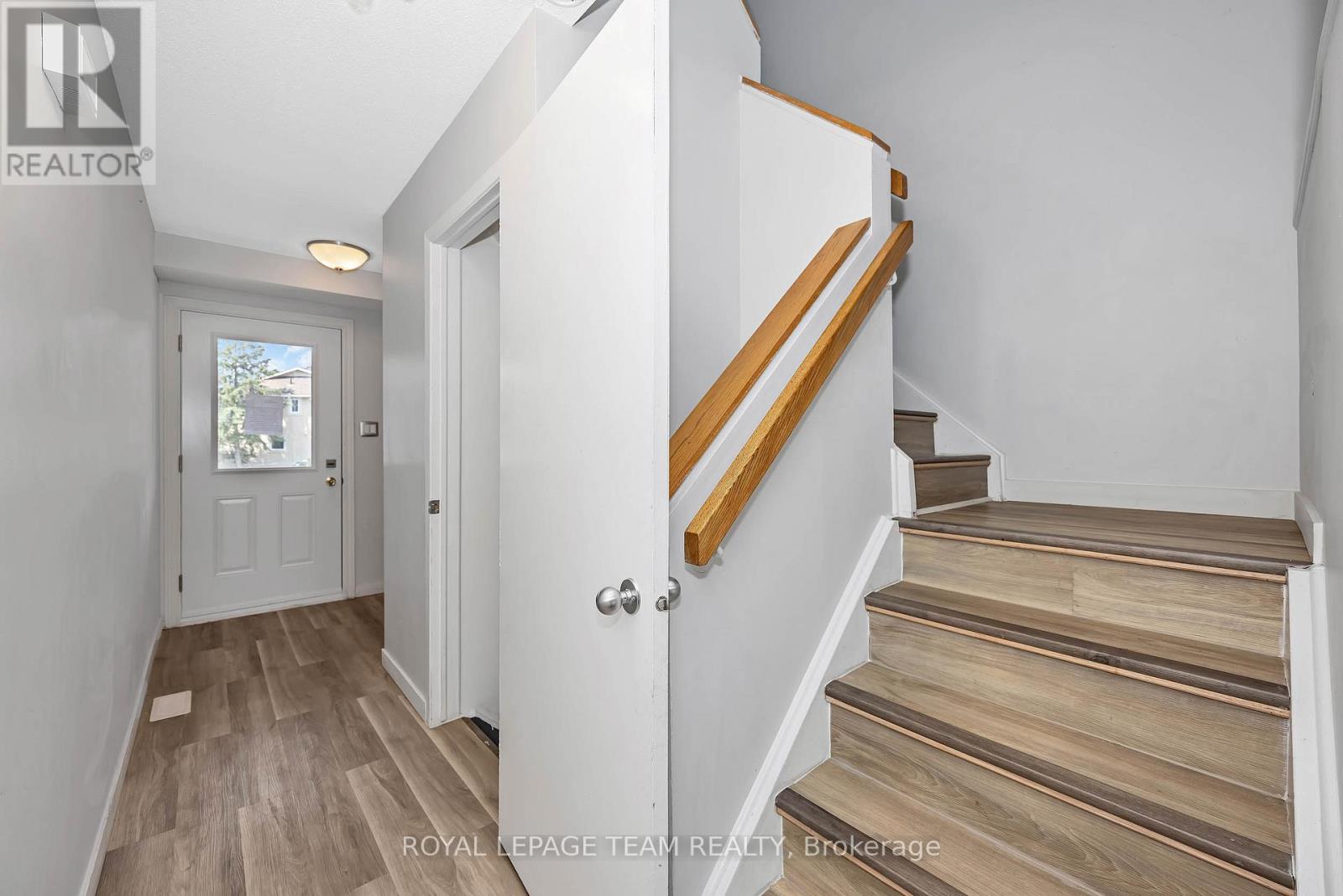 563 PARASOL COURT - 18
