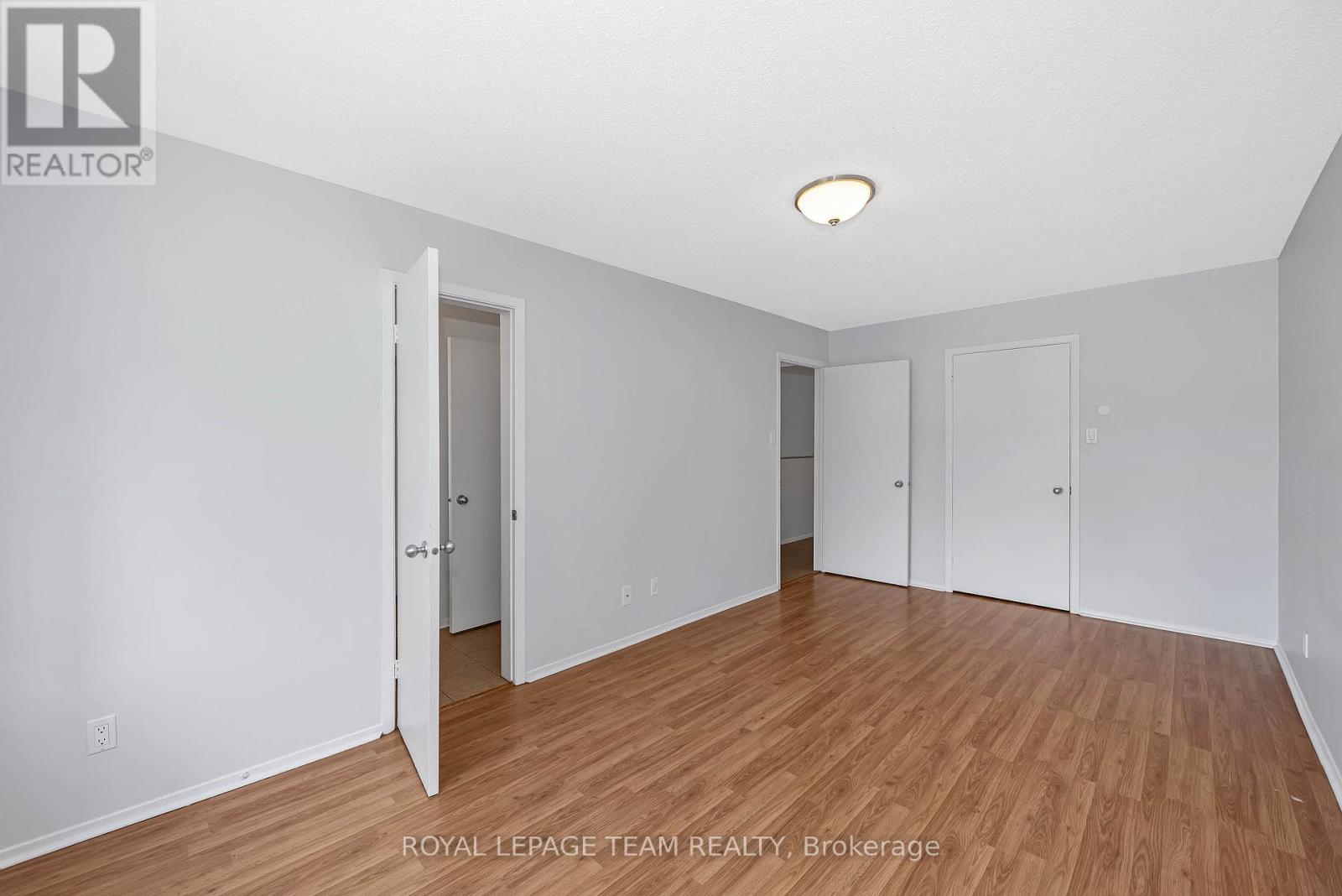 563 PARASOL COURT - 21