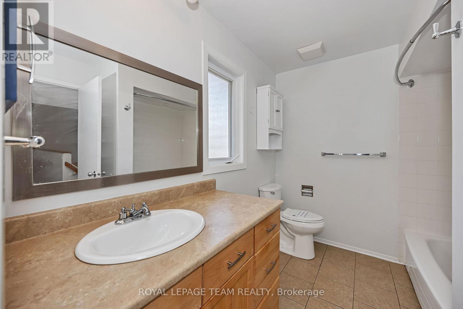563 PARASOL COURT - 23