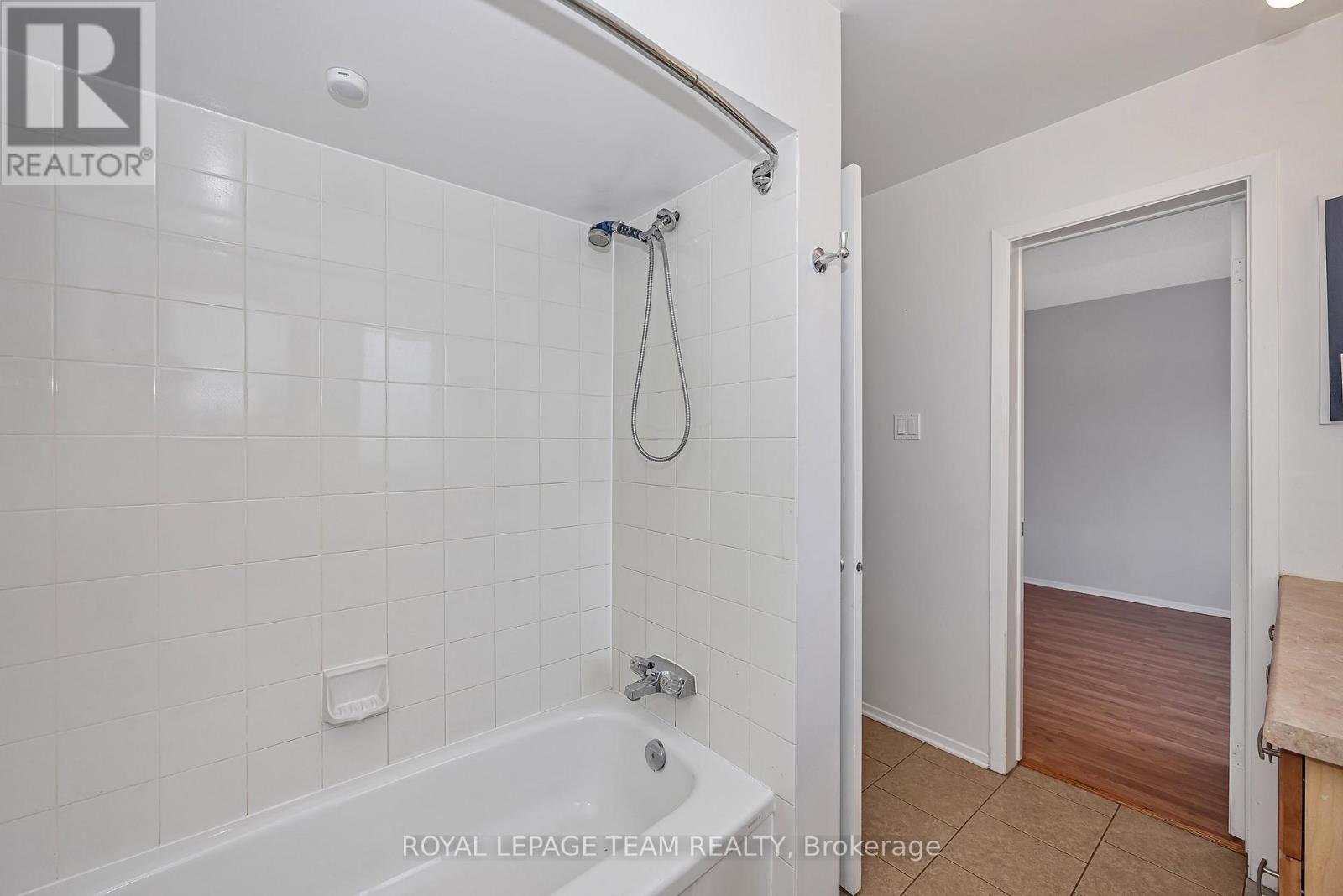 563 PARASOL COURT - 24