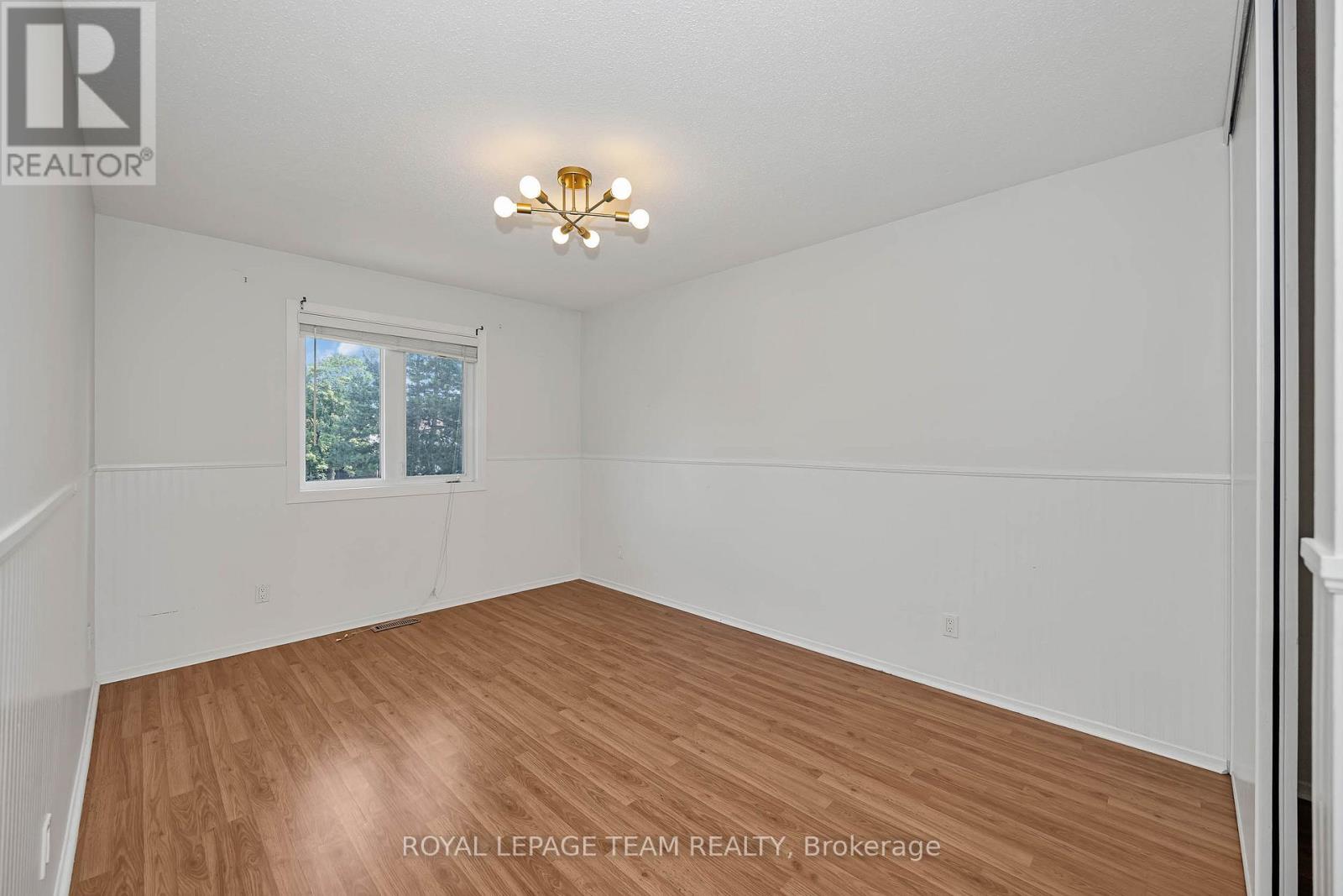 563 PARASOL COURT - 25