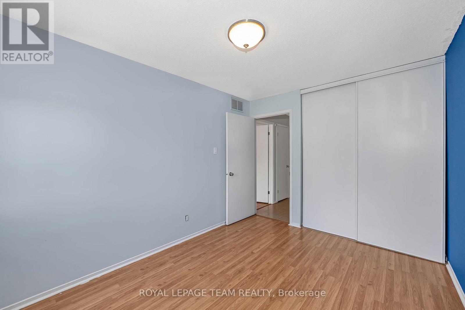 563 PARASOL COURT - 28