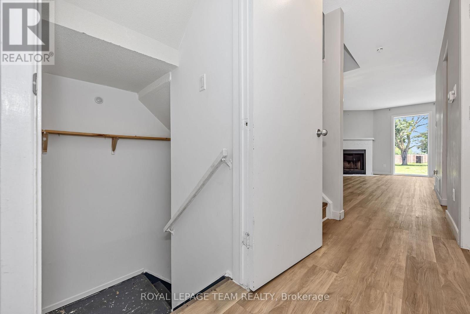 563 PARASOL COURT - 29