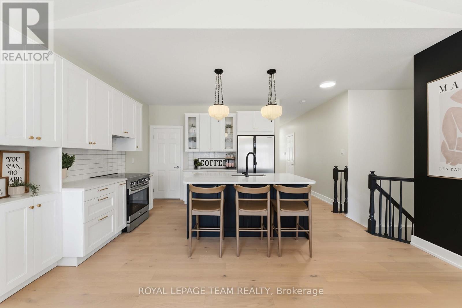 5553 DOCTOR LEACH DRIVE, Ottawa. Luxury613. By Peter Sagos - Image 7