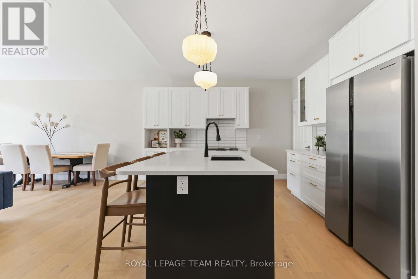 5553 DOCTOR LEACH DRIVE, Ottawa. Luxury613. By Peter Sagos - Image 9