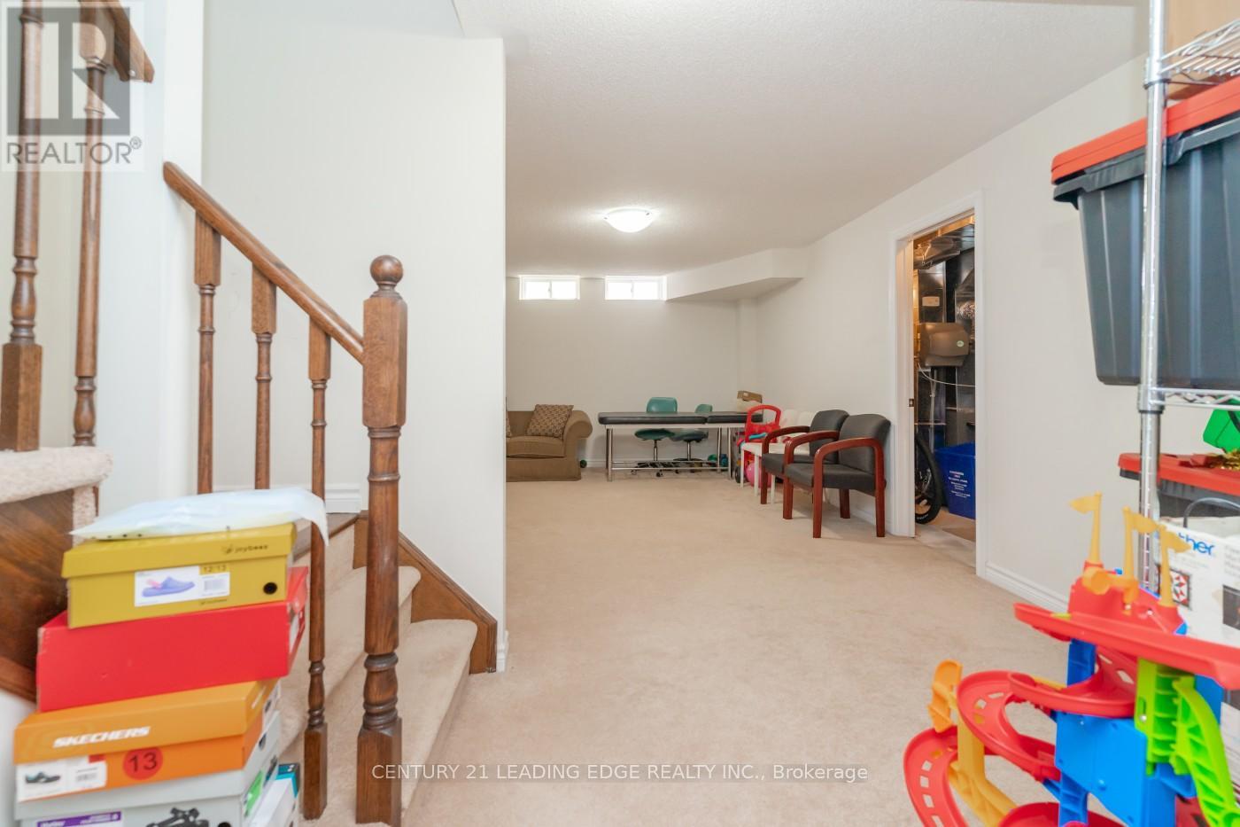 2457 HILL RISE STREET - 31