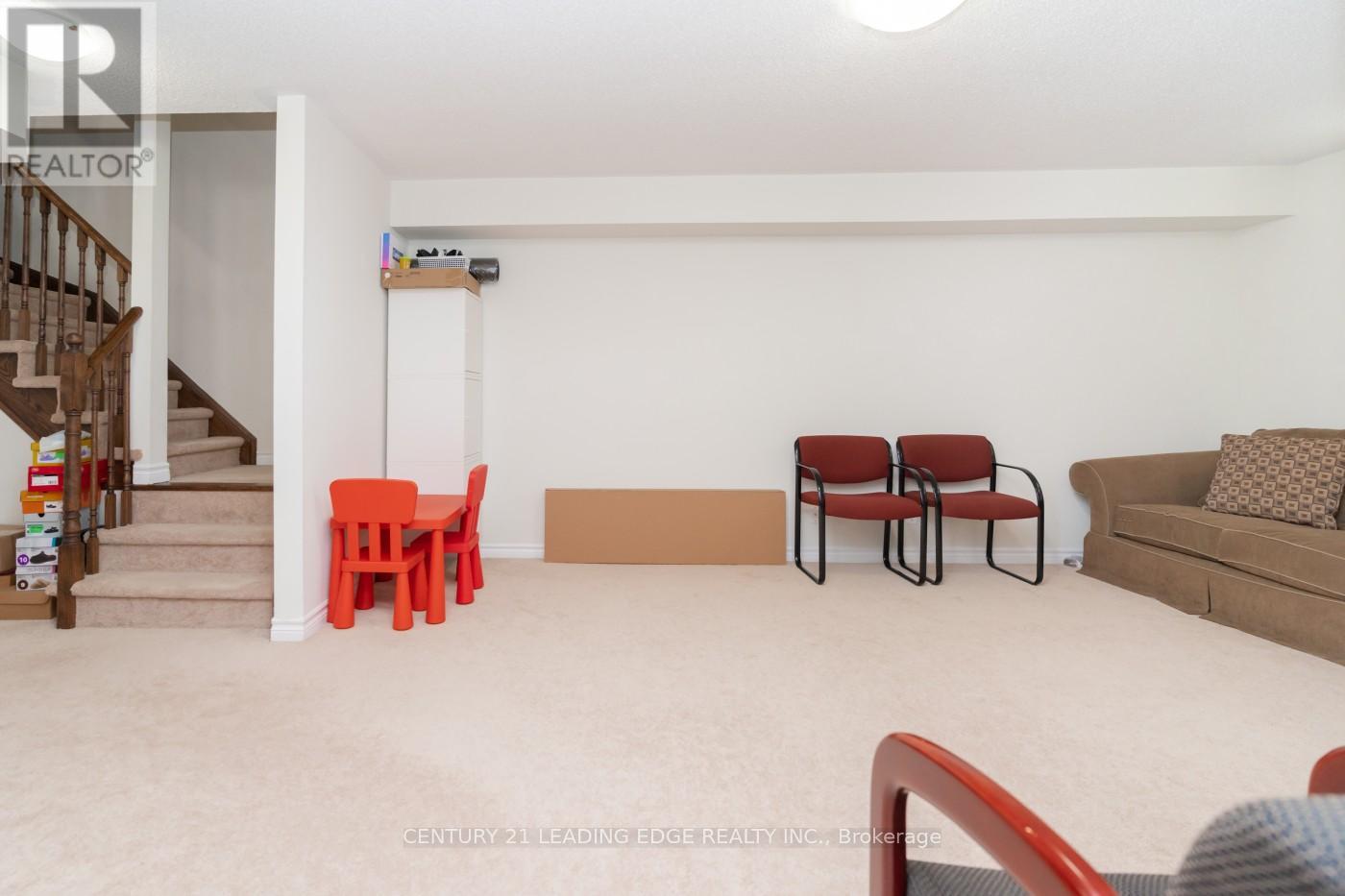 2457 HILL RISE STREET - 32