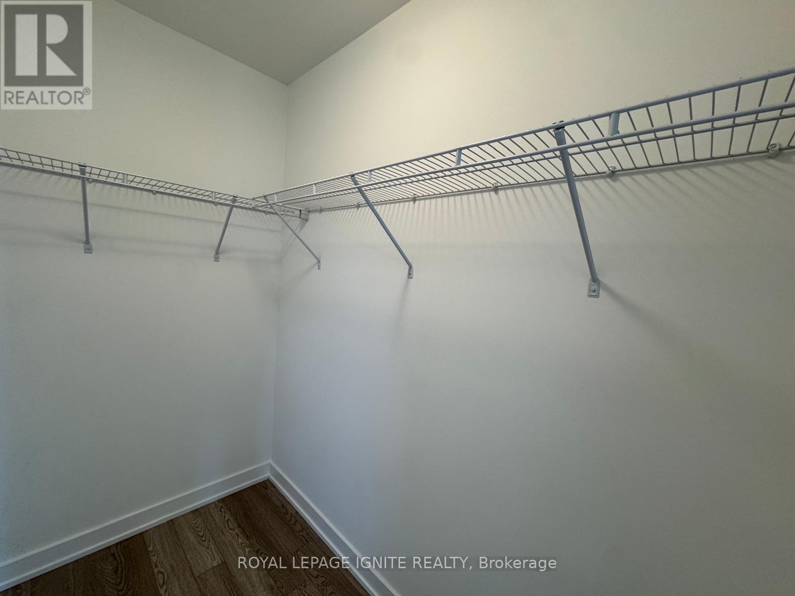 #322 51 CLARINGTON BOULEVARD - 21