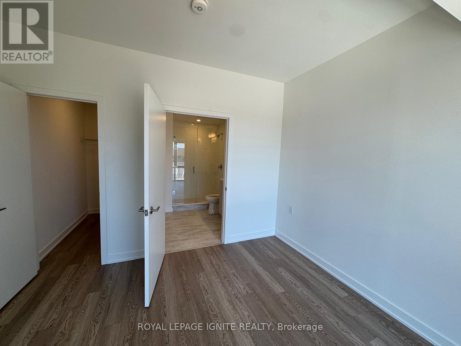 #322 51 CLARINGTON BOULEVARD - 22